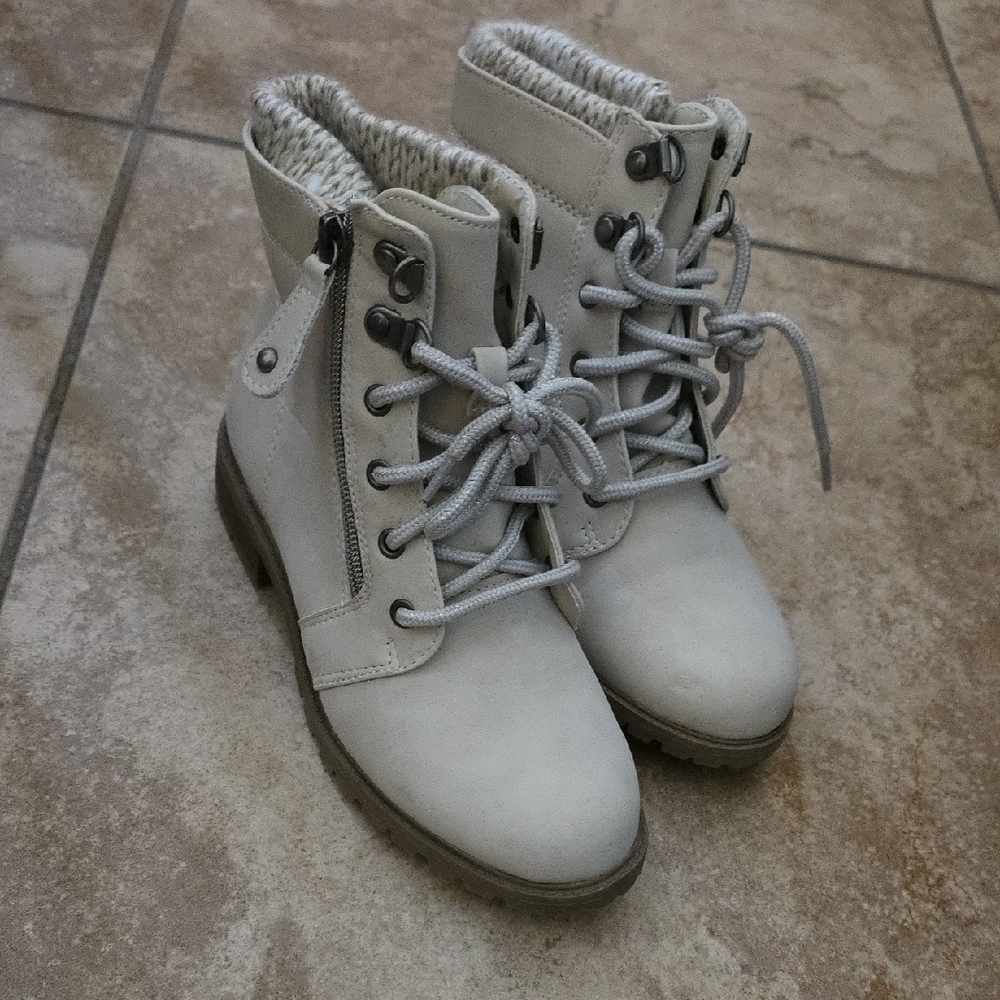 Wonder Nation Kids Boots - Gray